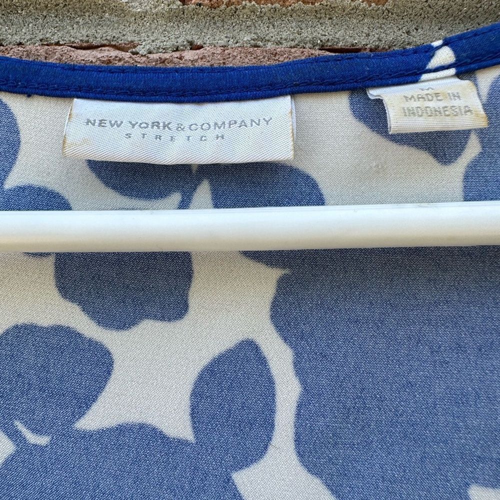 Blue and White Women's Top - Picture 4 of 7